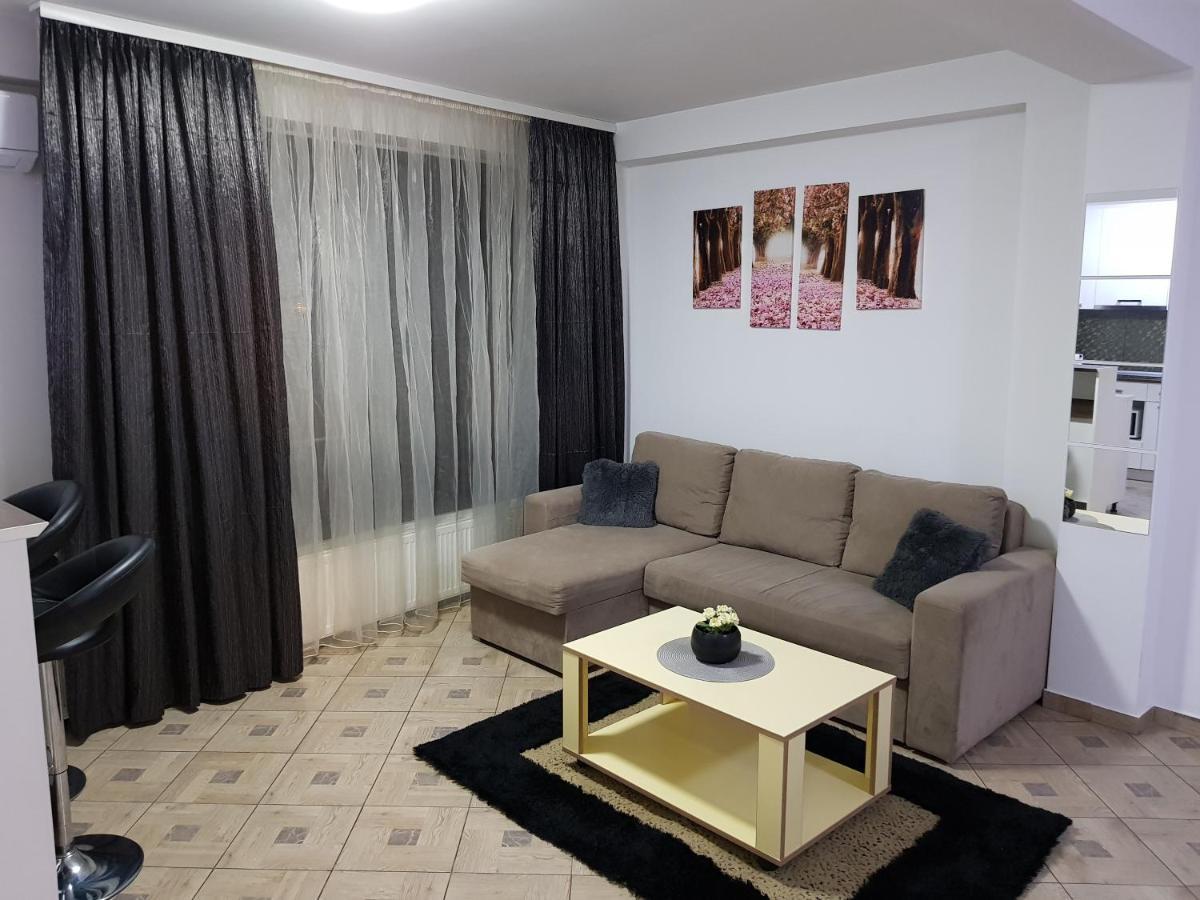 Aparthomes Fundeni Bukares Bagian luar foto