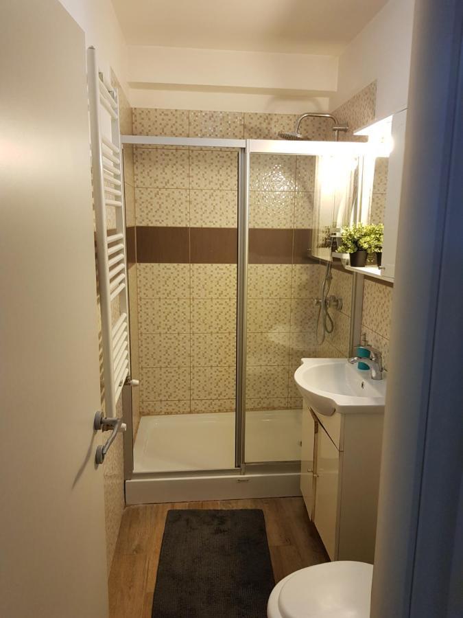Aparthomes Fundeni Bukares Bagian luar foto