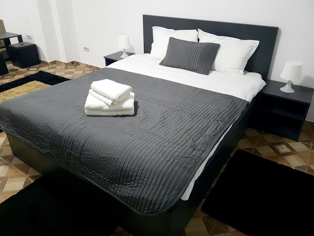 Aparthomes Fundeni Bukares Bagian luar foto