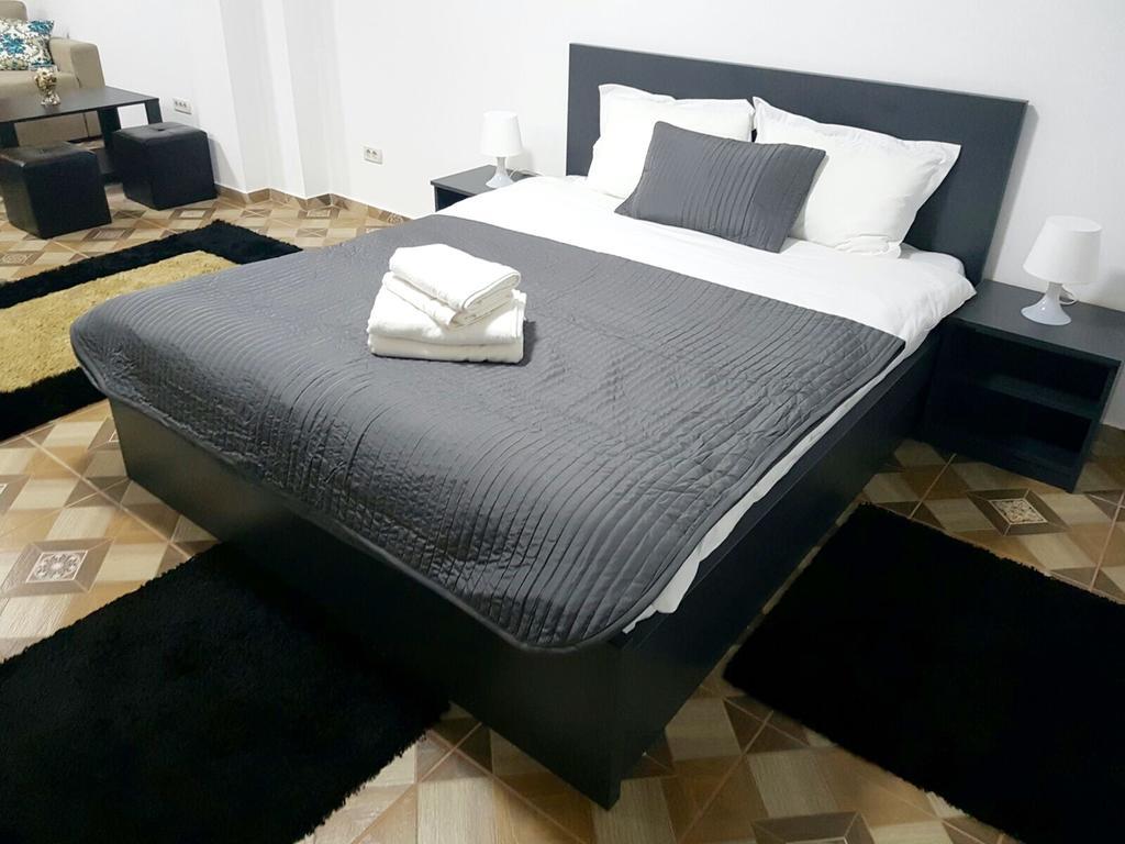 Aparthomes Fundeni Bukares Bagian luar foto
